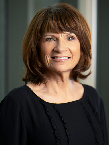 Photo of Elizabeth Schlitter